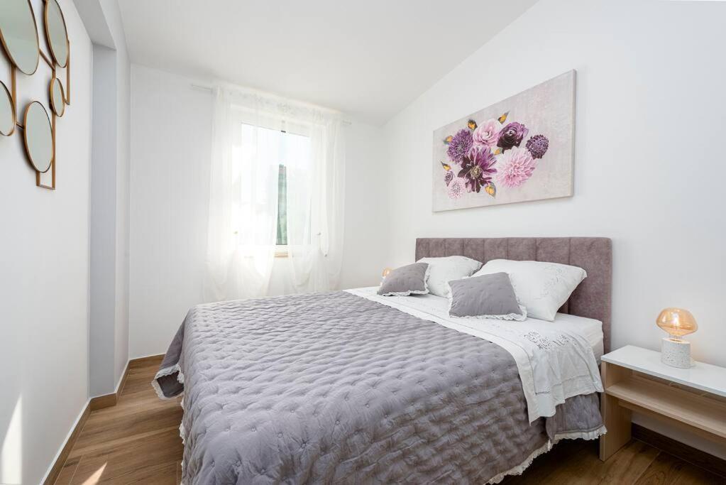 Kate With Free Parking Apartamento